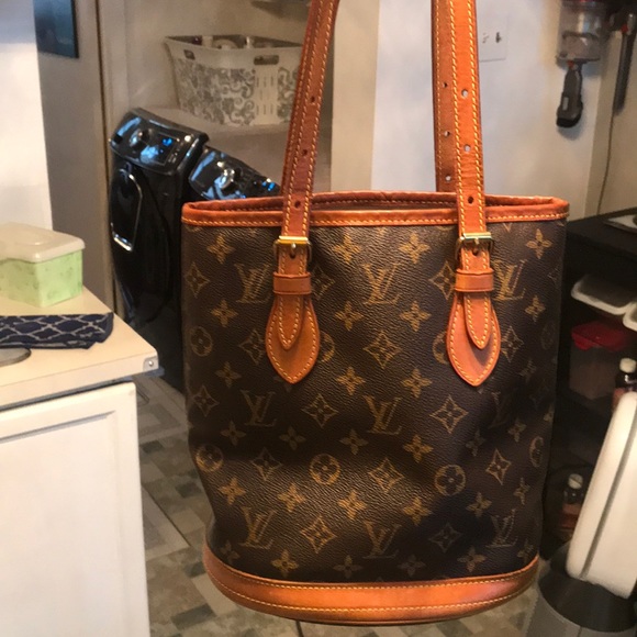 LV Bucket bag - Picture 11 of 12